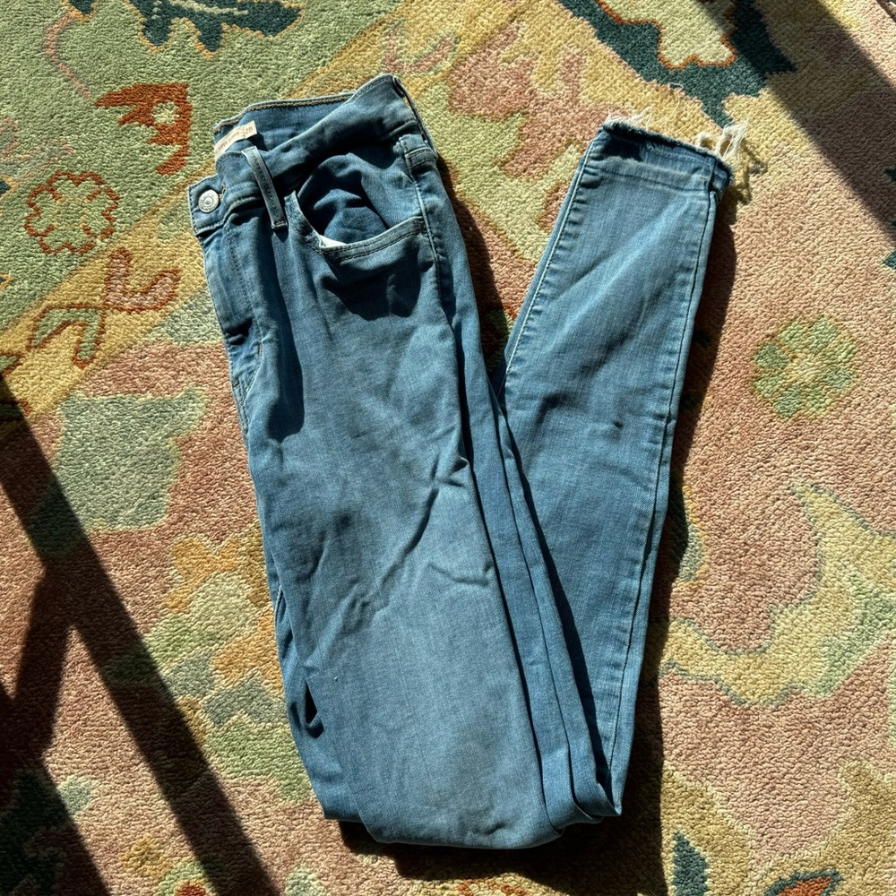 Levi’s High Rise Super Skinny Jean